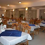 Vendégház Halny
