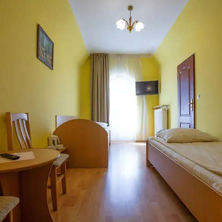 哈尔尼旅馆 招待所